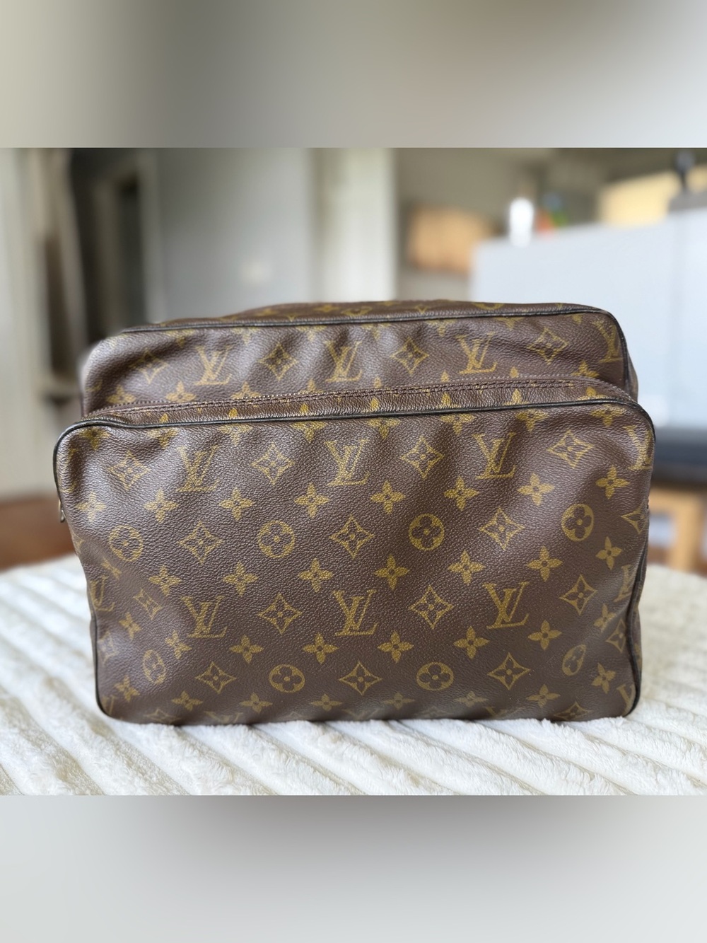 Vintage Louis Vuitton Nile Monogram Messenger Bag